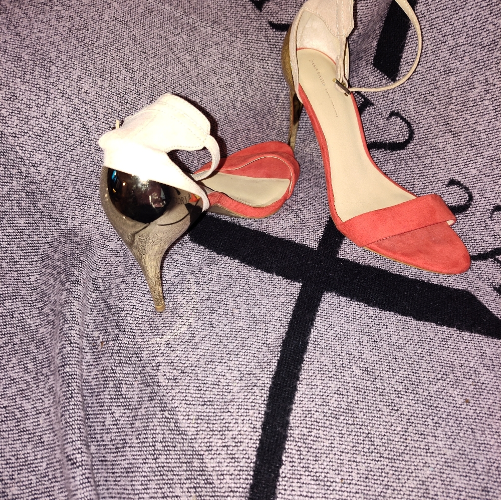 Zara - Picture 6 of 6